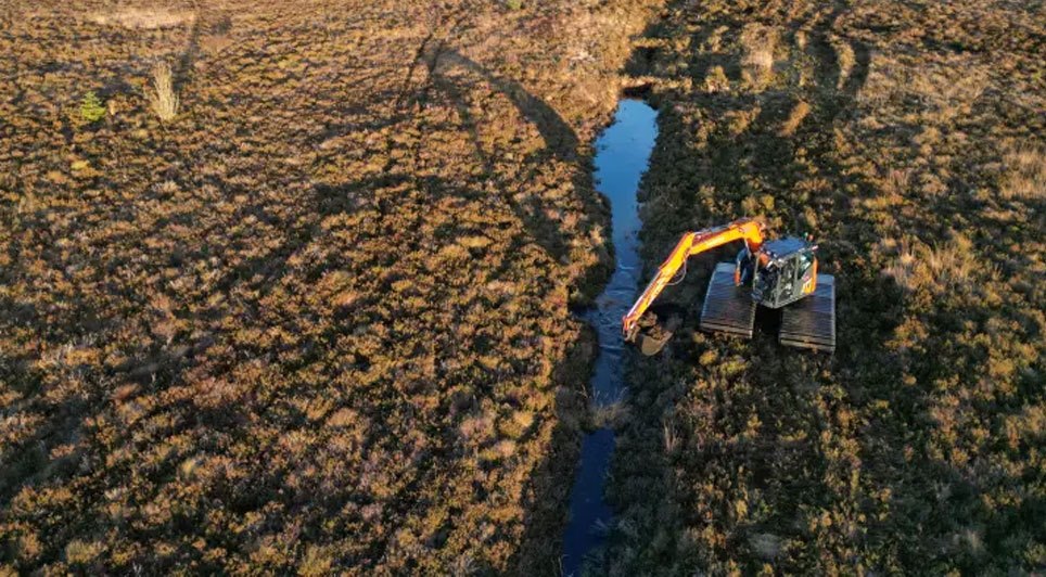 Ni Water Uncover Neolithic Or Bronze Age Burial Cairn
