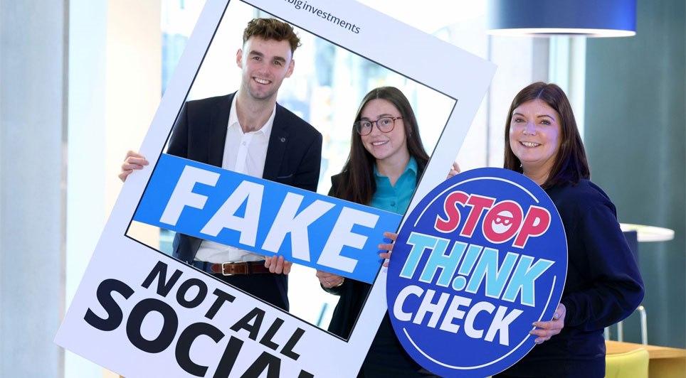 Financial Experts Urge Vigilance Against Sophisticated Social Media Scams